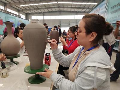 振興傳統(tǒng)工藝 五省百余名陶瓷選手齊聚汝窯文化發(fā)祥地寶豐競技交流