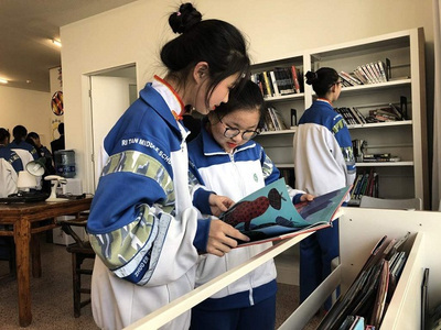 日壇中學(xué)民樂團(tuán)與法國國際學(xué)校開展友好交流活動